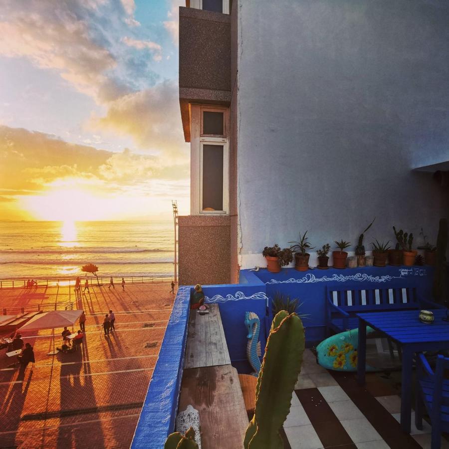לאס פאלמס דה גראן קנאריה La Ventana Azul Surf Hostel מראה חיצוני תמונה