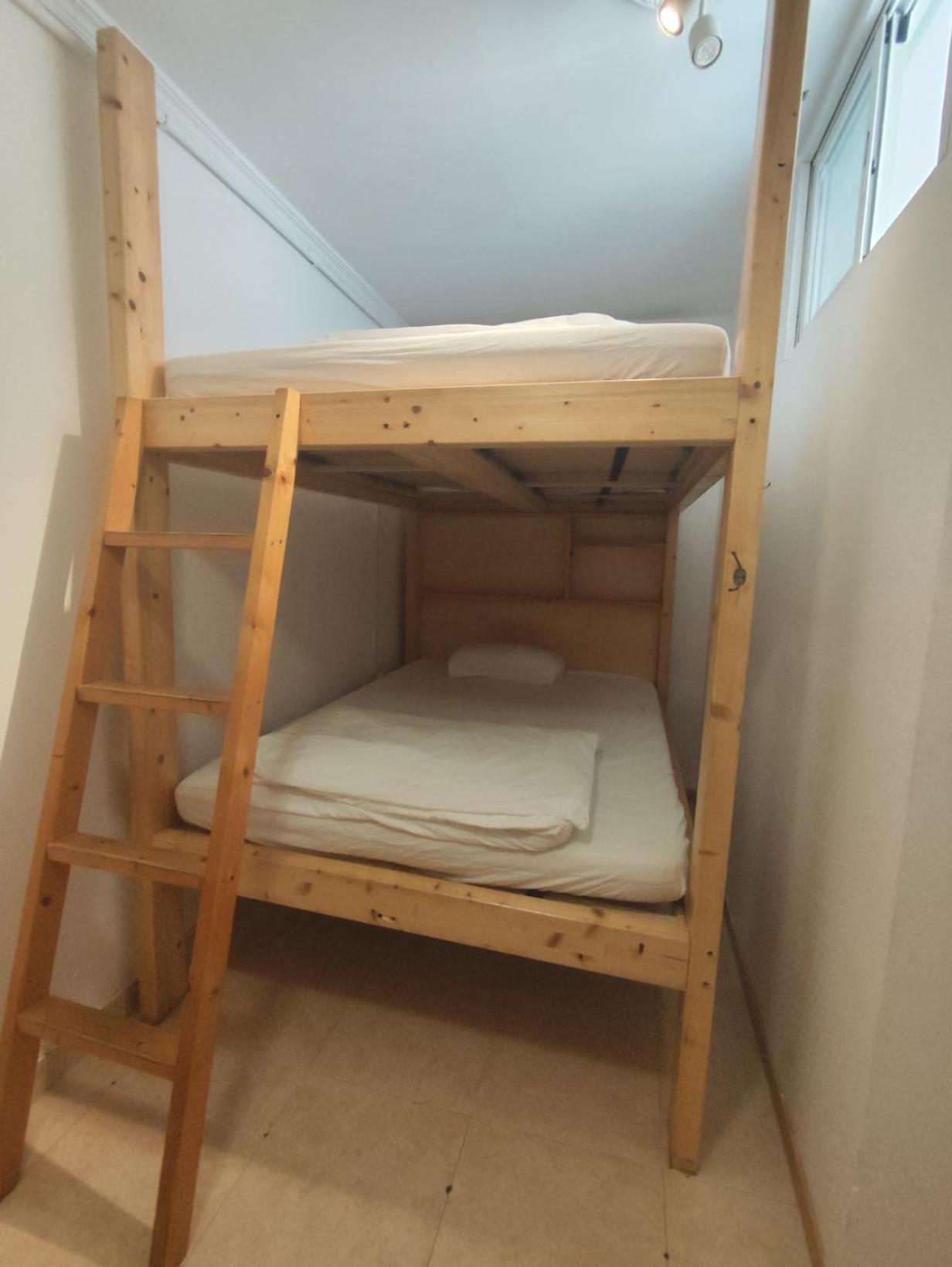 לאס פאלמס דה גראן קנאריה La Ventana Azul Surf Hostel מראה חיצוני תמונה