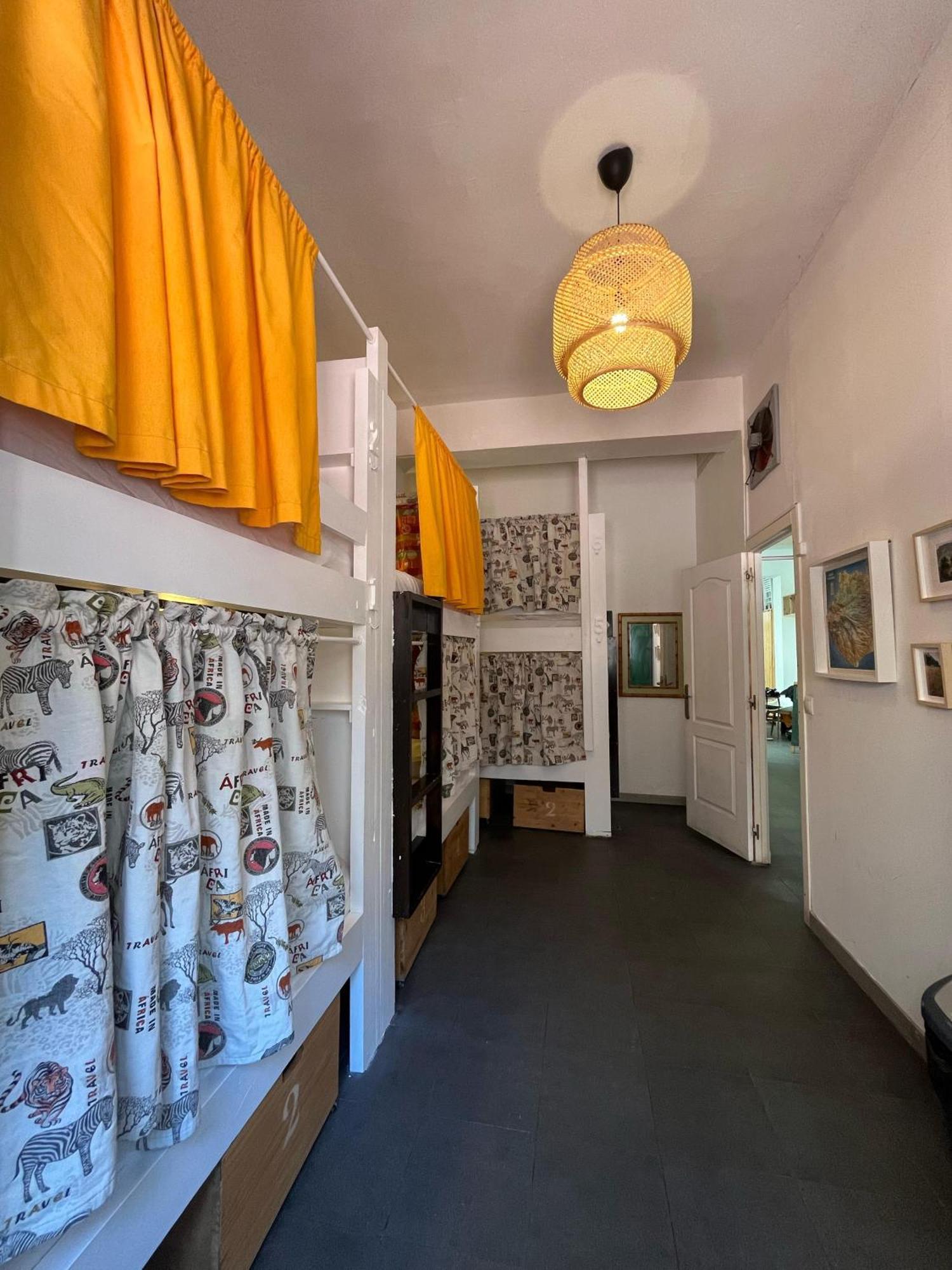 לאס פאלמס דה גראן קנאריה La Ventana Azul Surf Hostel מראה חיצוני תמונה